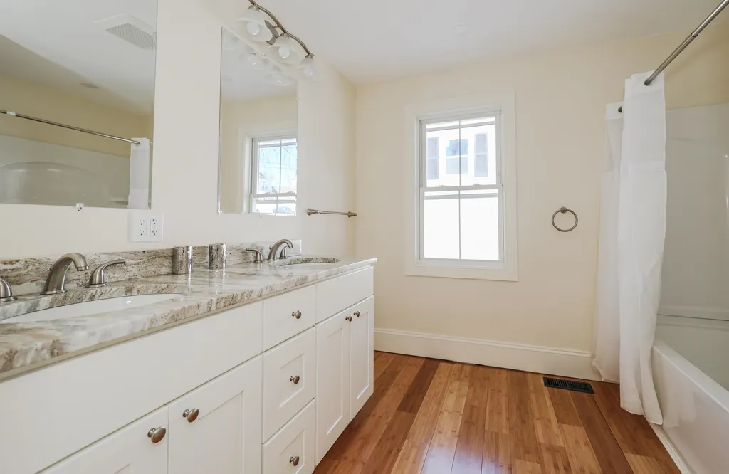 6 Stearns Avenue Hooksett NH 03106