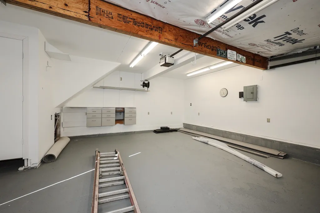 6 Stearns Avenue Hooksett NH 03106