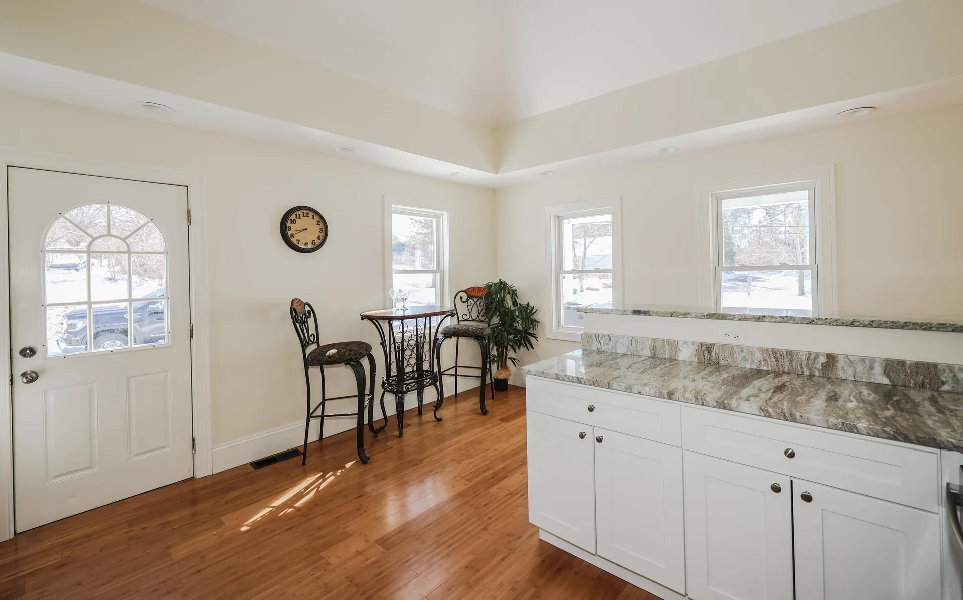 6 Stearns Avenue Hooksett NH 03106