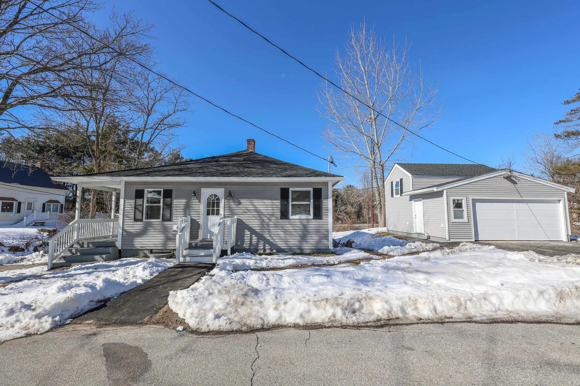 6 Stearns Avenue Hooksett NH 03106