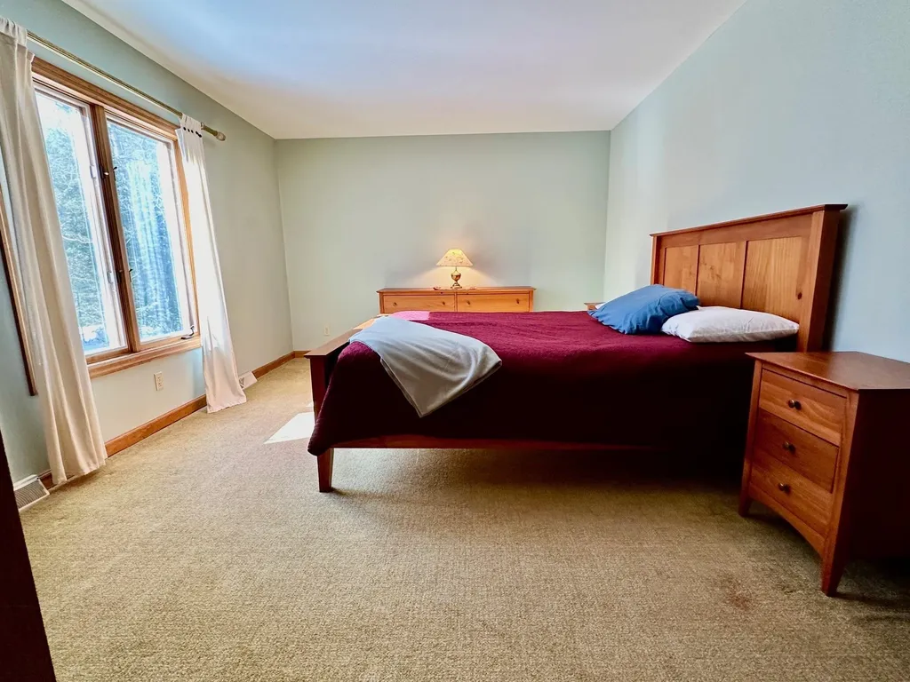 34 Muskrat Lane Londonderry VT 05155