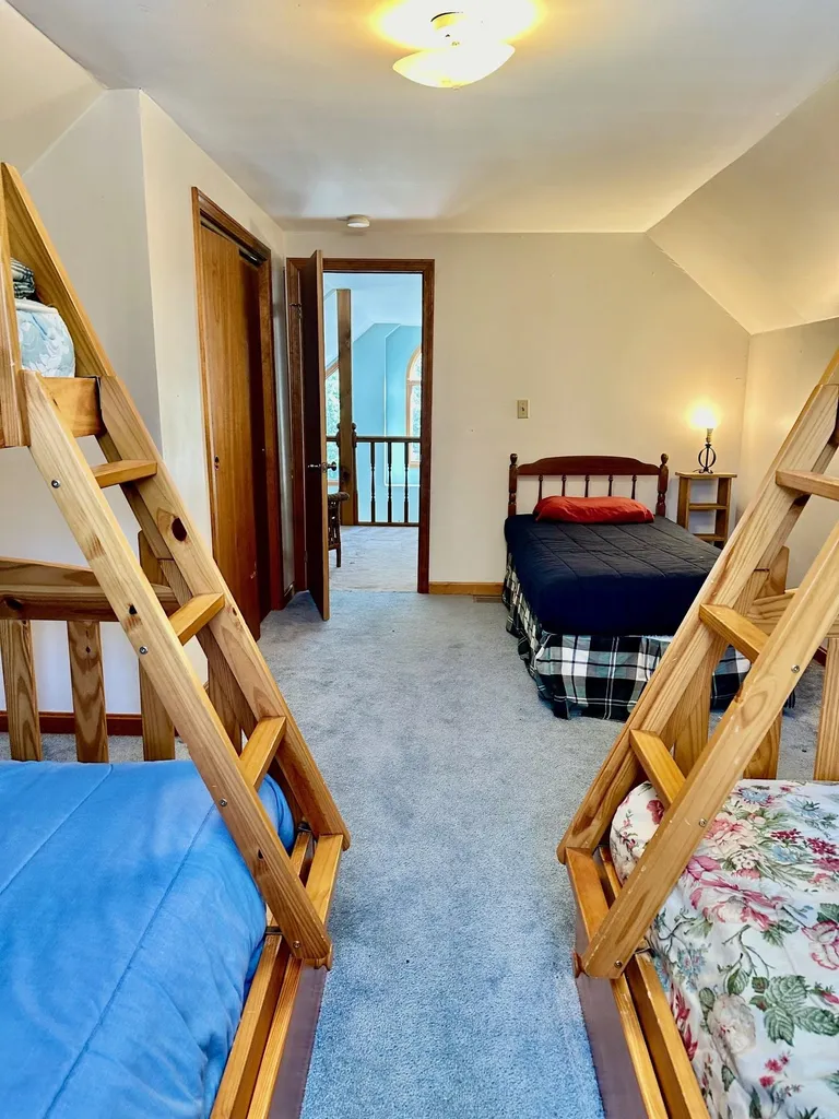 34 Muskrat Lane Londonderry VT 05155