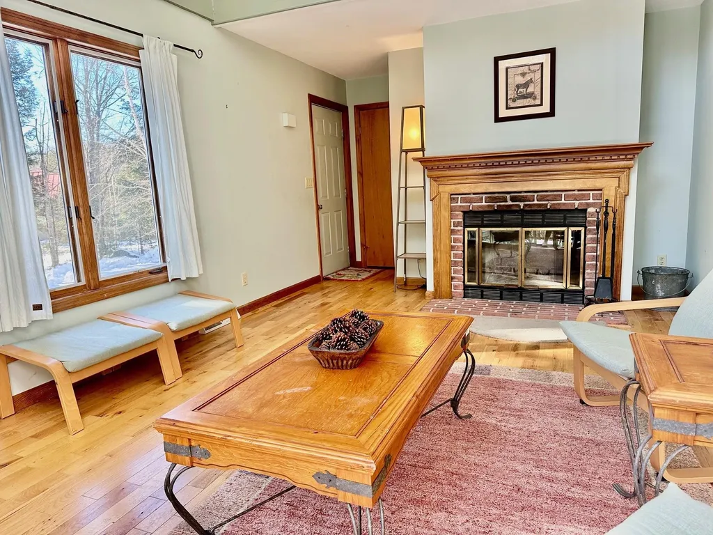 34 Muskrat Lane Londonderry VT 05155