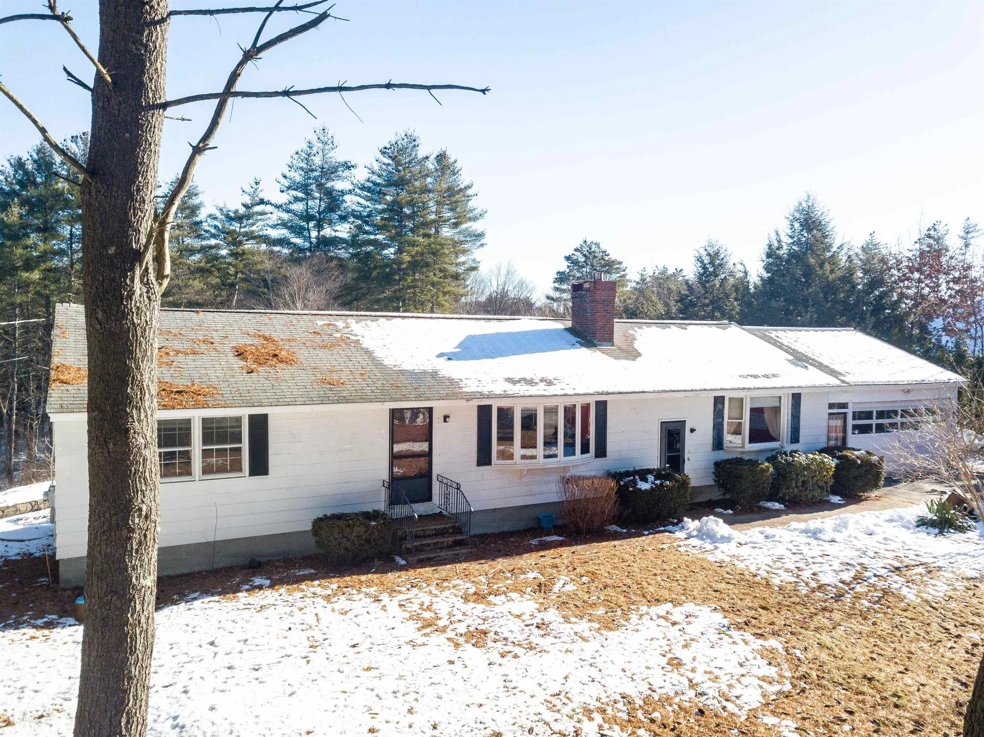 137 West River Road Hooksett NH 03106