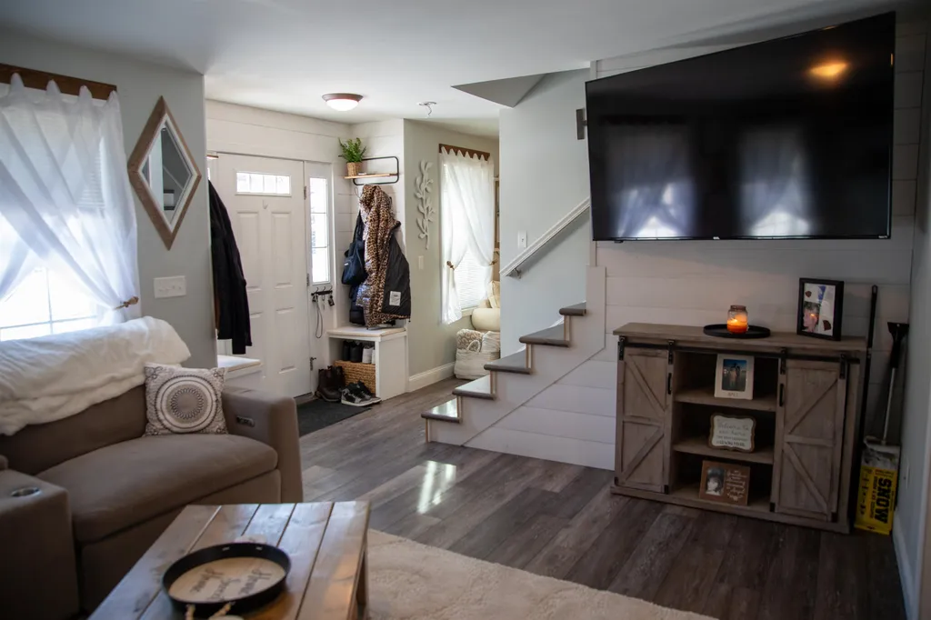83 Ebony Drive Rochester NH 03867