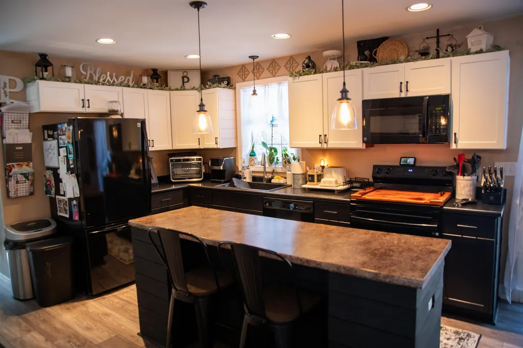 83 Ebony Drive Rochester NH 03867