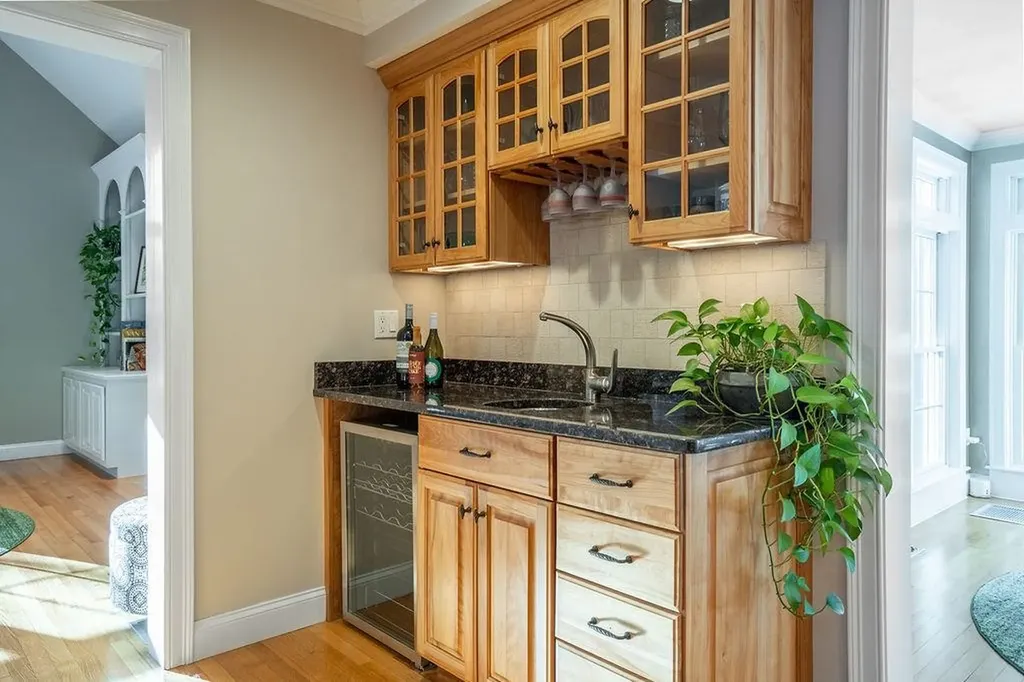 15 Arlington Drive Dover NH 03820