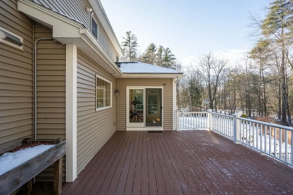 15 Arlington Drive Dover NH 03820