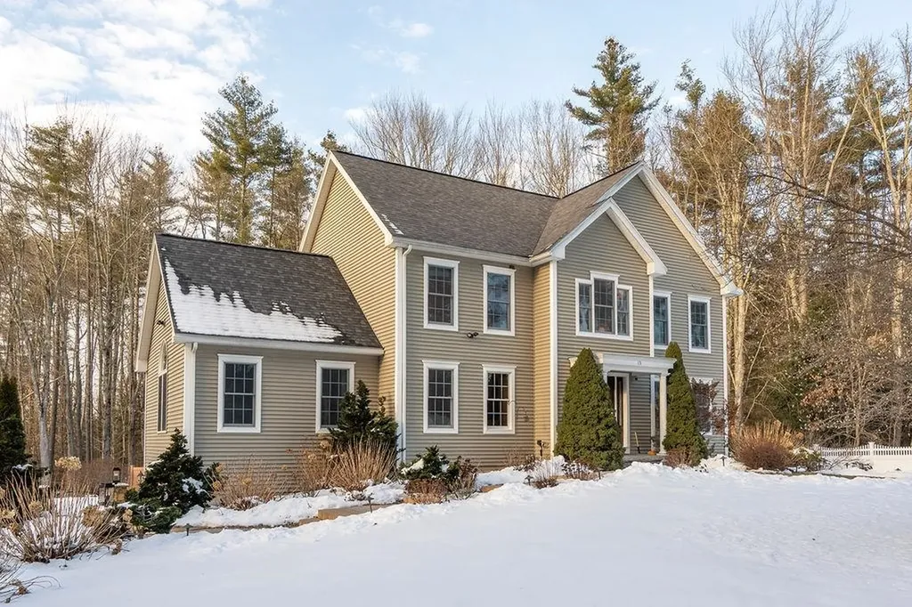 15 Arlington Drive Dover NH 03820