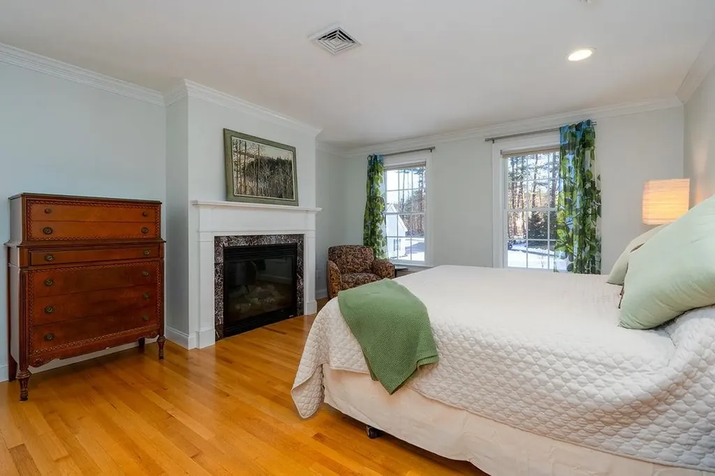 15 Arlington Drive Dover NH 03820