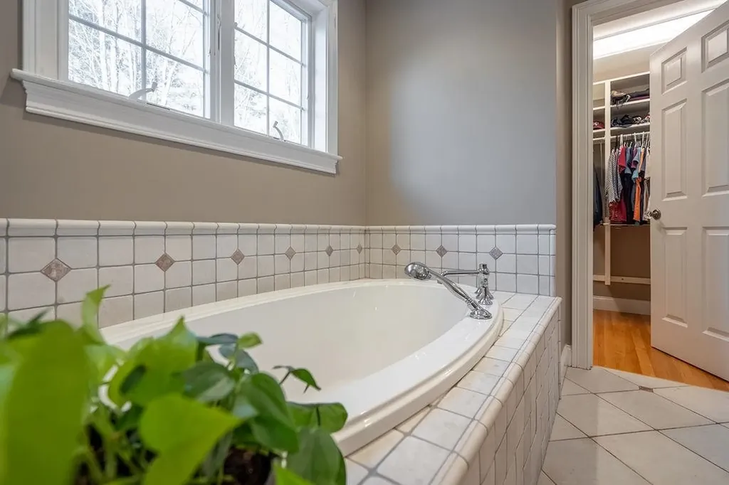 15 Arlington Drive Dover NH 03820