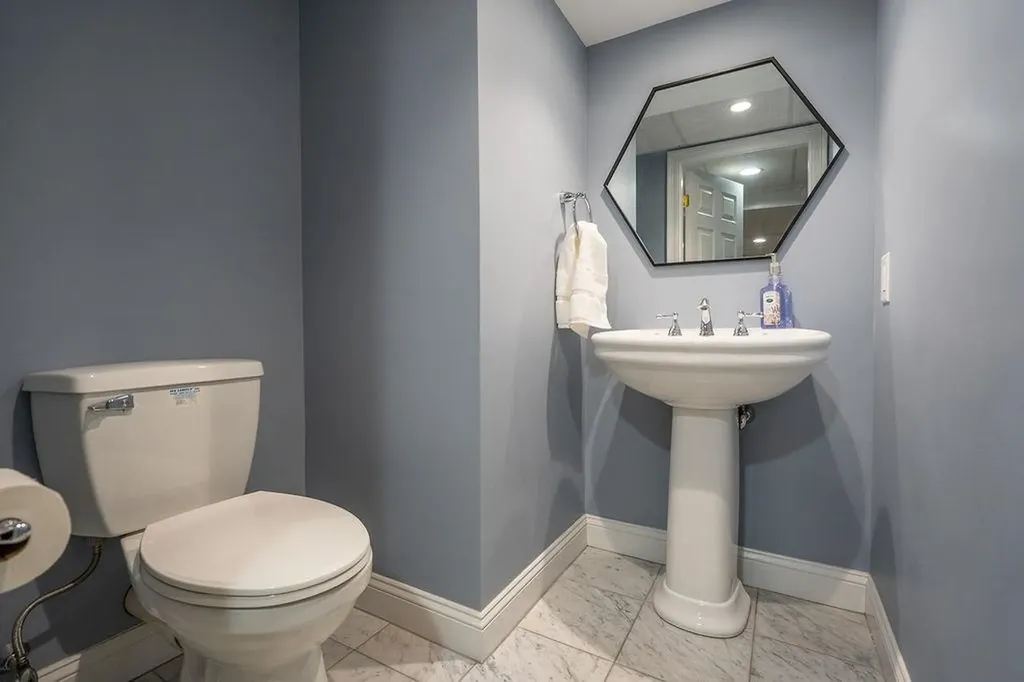 15 Arlington Drive Dover NH 03820