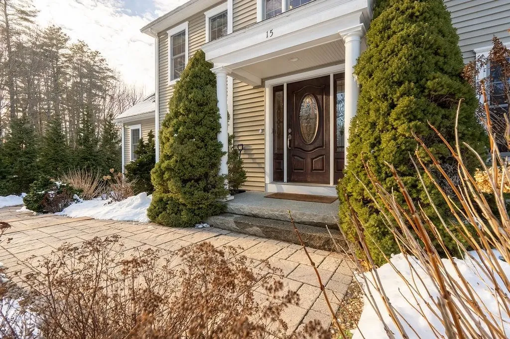15 Arlington Drive Dover NH 03820