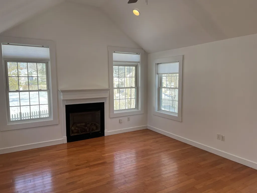 19 Spruce Street Exeter NH 03833