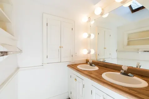 1380 South Street Portsmouth NH 03801