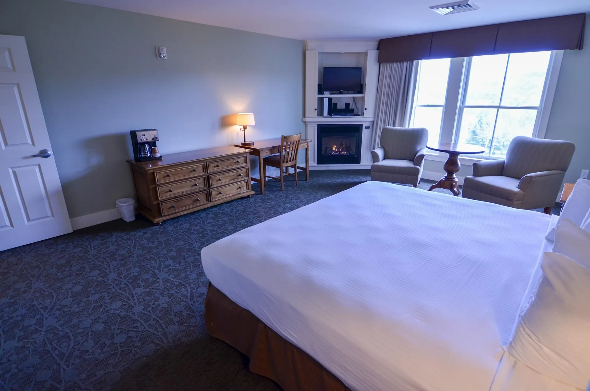 820/822 Qi Jackson Gore Adams House Ludlow VT 05149