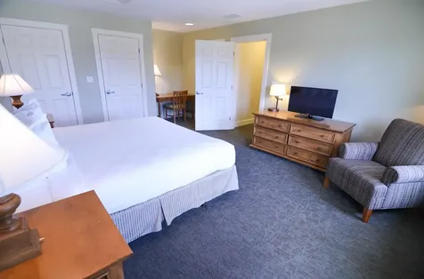 820/822 Qi Jackson Gore Adams House Ludlow VT 05149