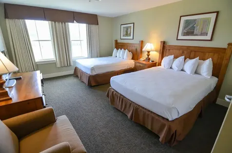 820/822 Qi Jackson Gore Adams House Ludlow VT 05149