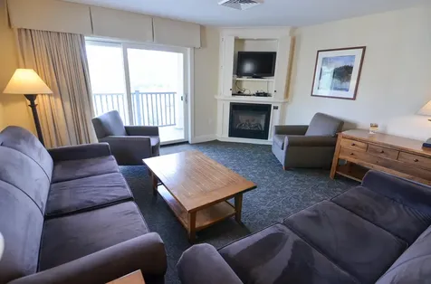 820/822 Qi Jackson Gore Adams House Ludlow VT 05149