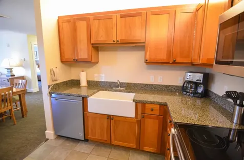 820/822 Qi Jackson Gore Adams House Ludlow VT 05149