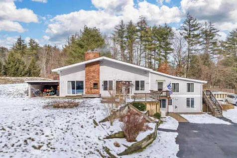 2 Harmony Lane Pelham NH 03076