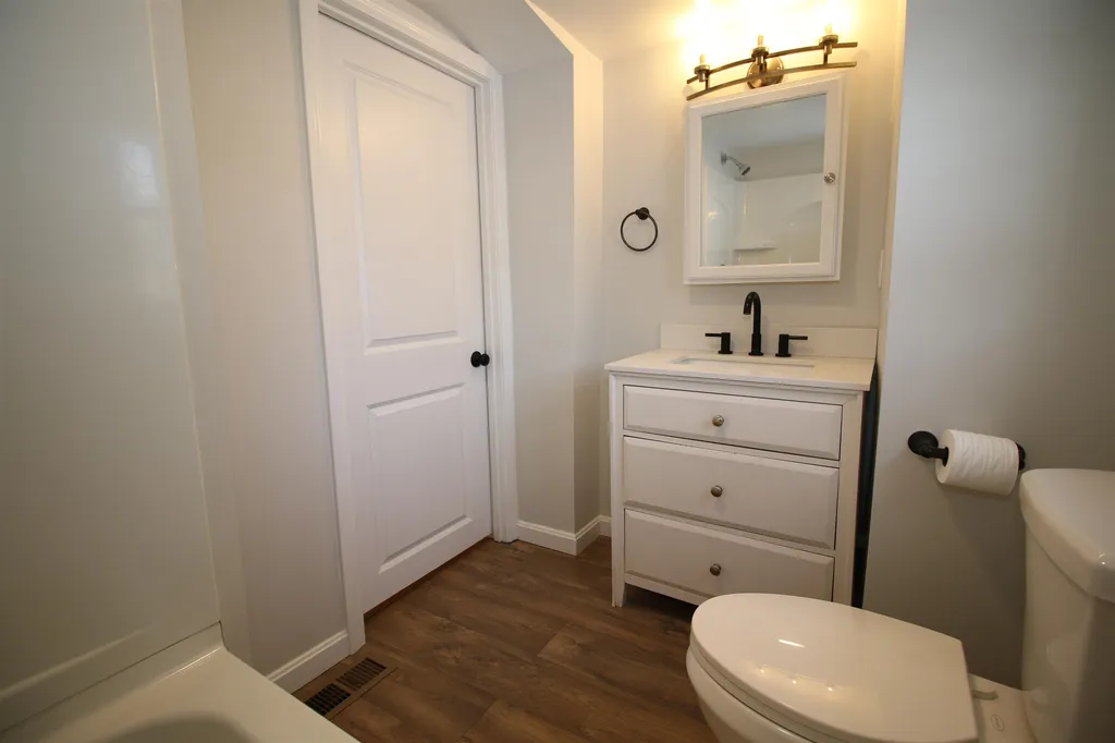 12 Whitney Lane Rindge NH 03461