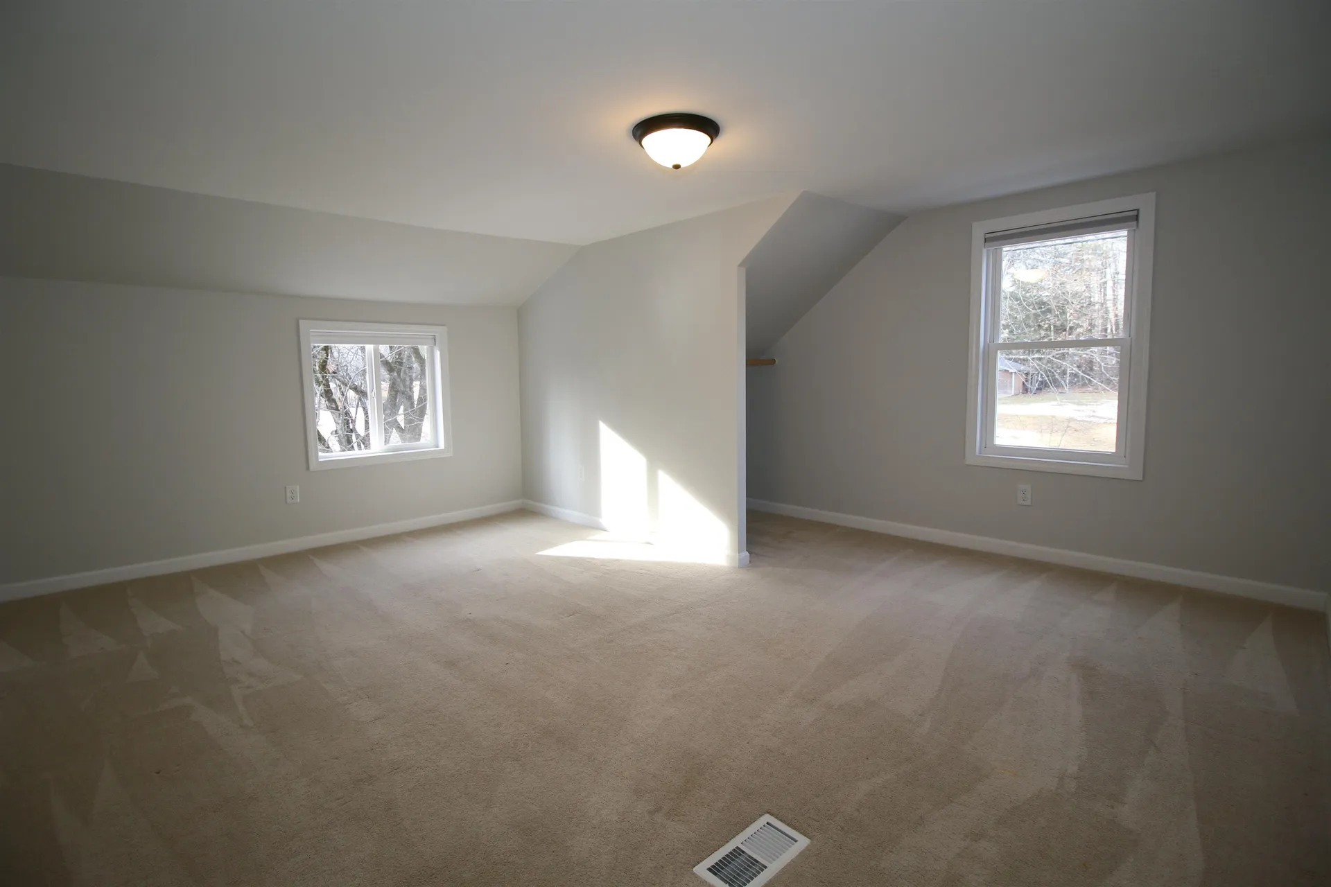 12 Whitney Lane Rindge NH 03461
