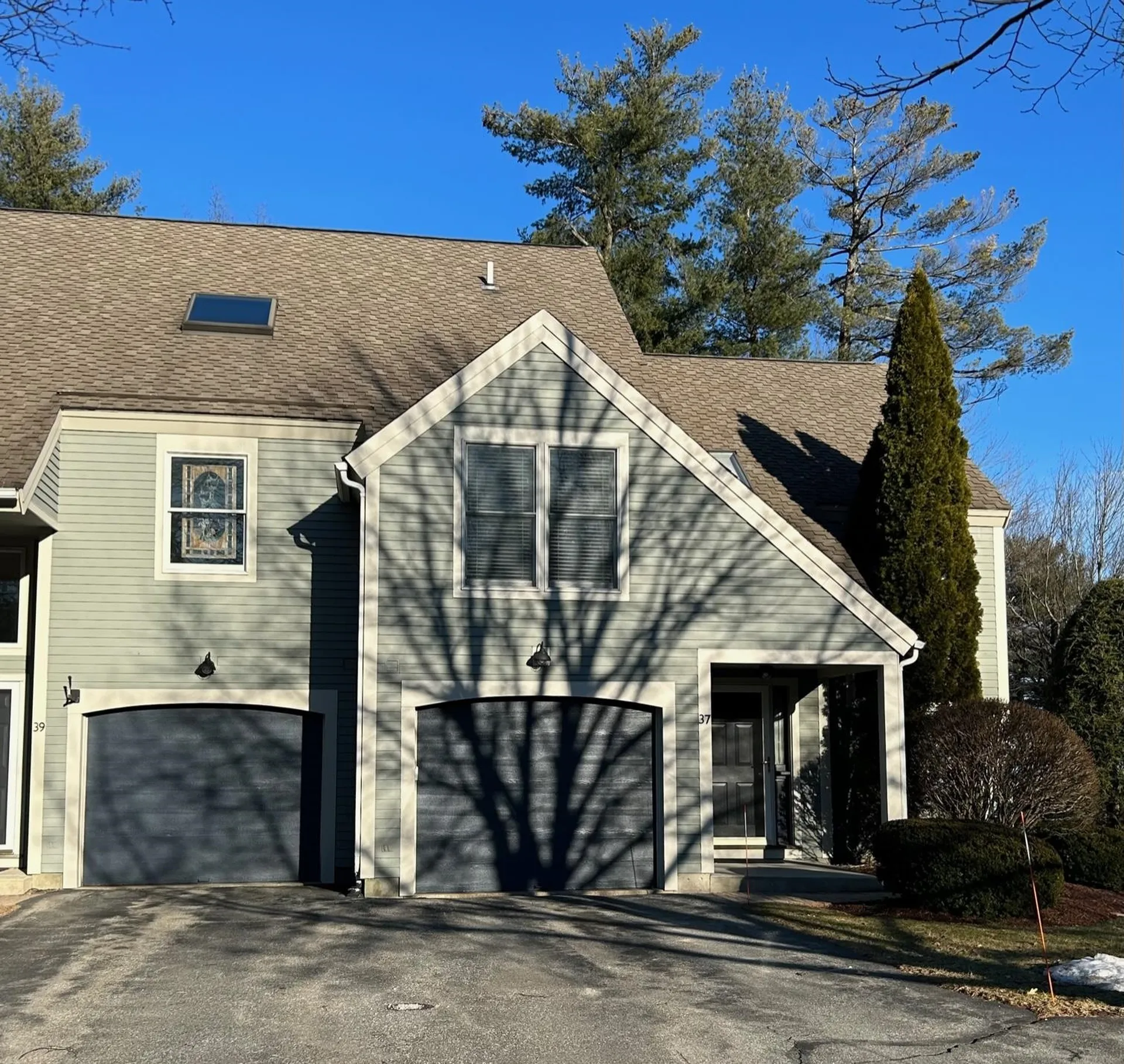 37 Hawthorne Village Road Nashua NH 03062