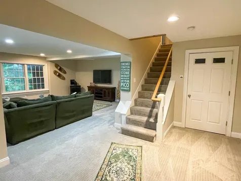 37 Titcomb Lane Ludlow VT 05149