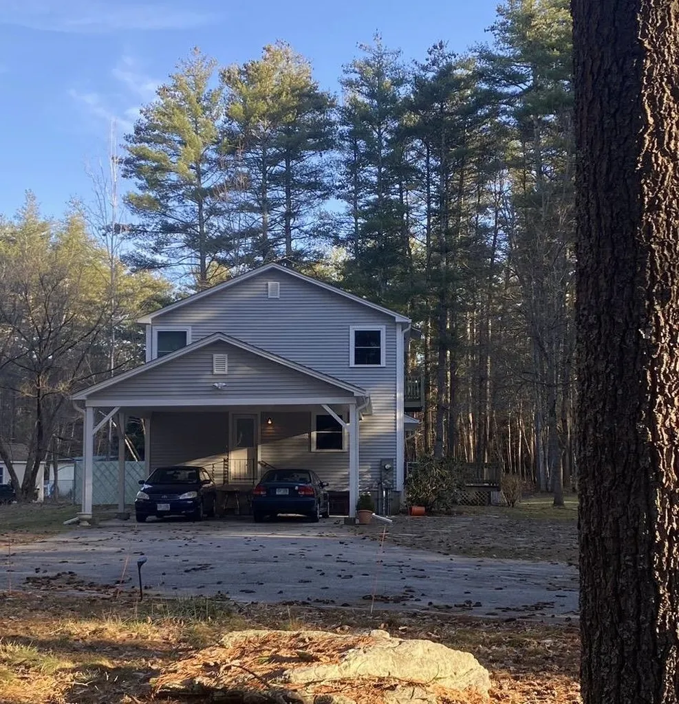198 Farley Road Hollis NH 03049