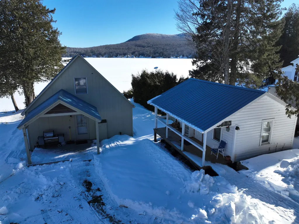 69 Danforth Road Glover VT 05839