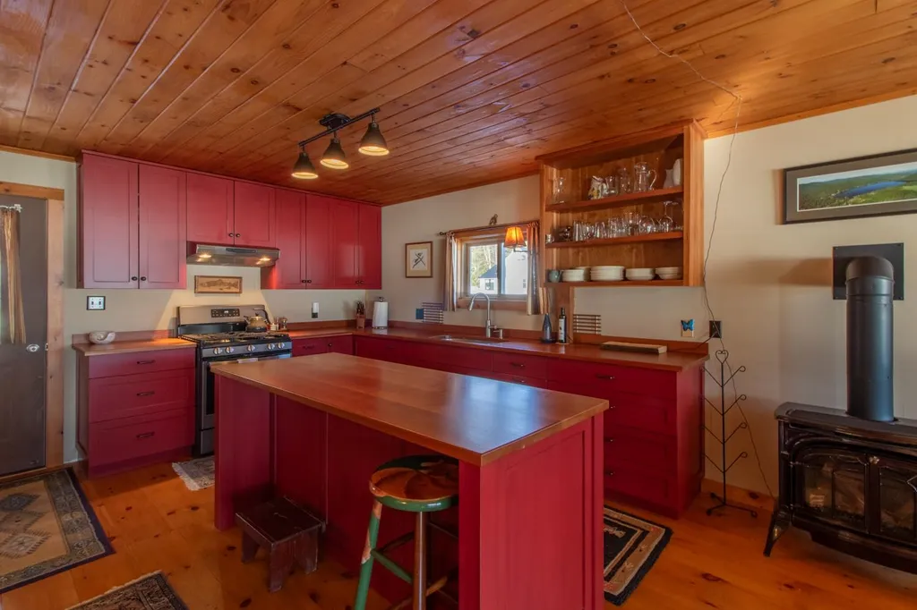 69 Danforth Road Glover VT 05839