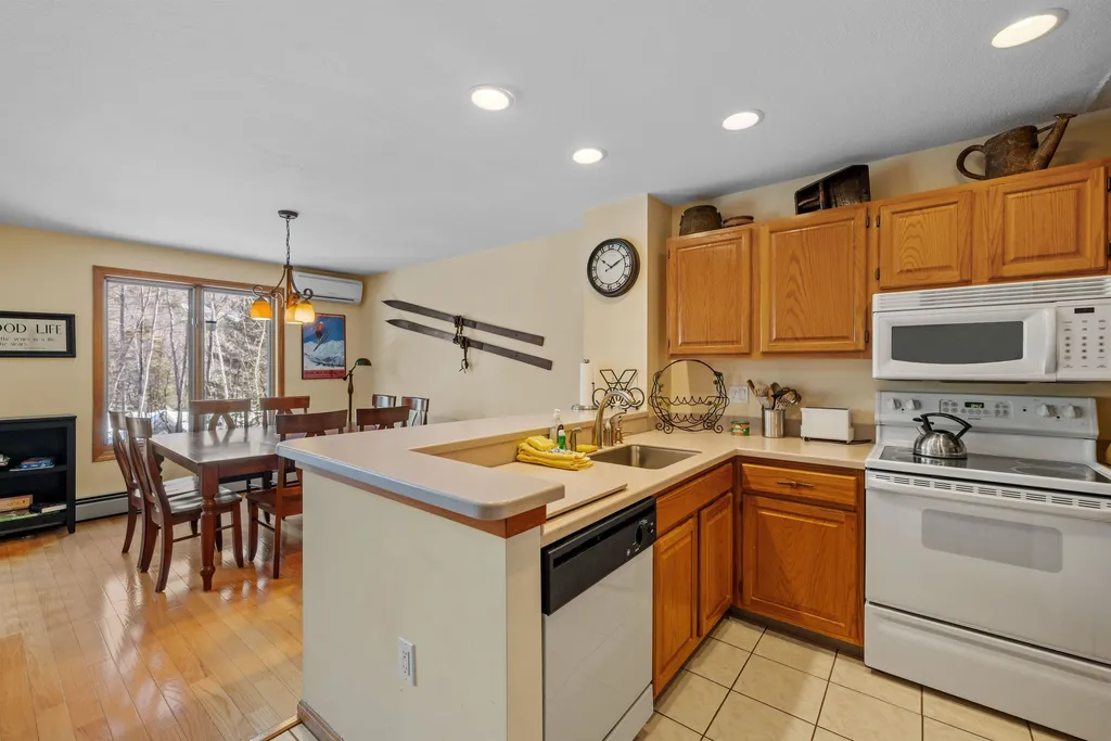 18 Woodsview Lane Lincoln NH 03251