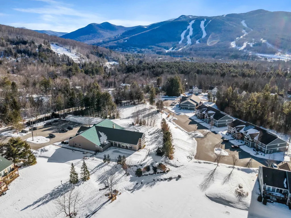 18 Woodsview Lane Lincoln NH 03251