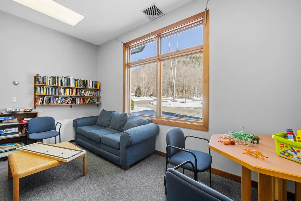 18 Woodsview Lane Lincoln NH 03251