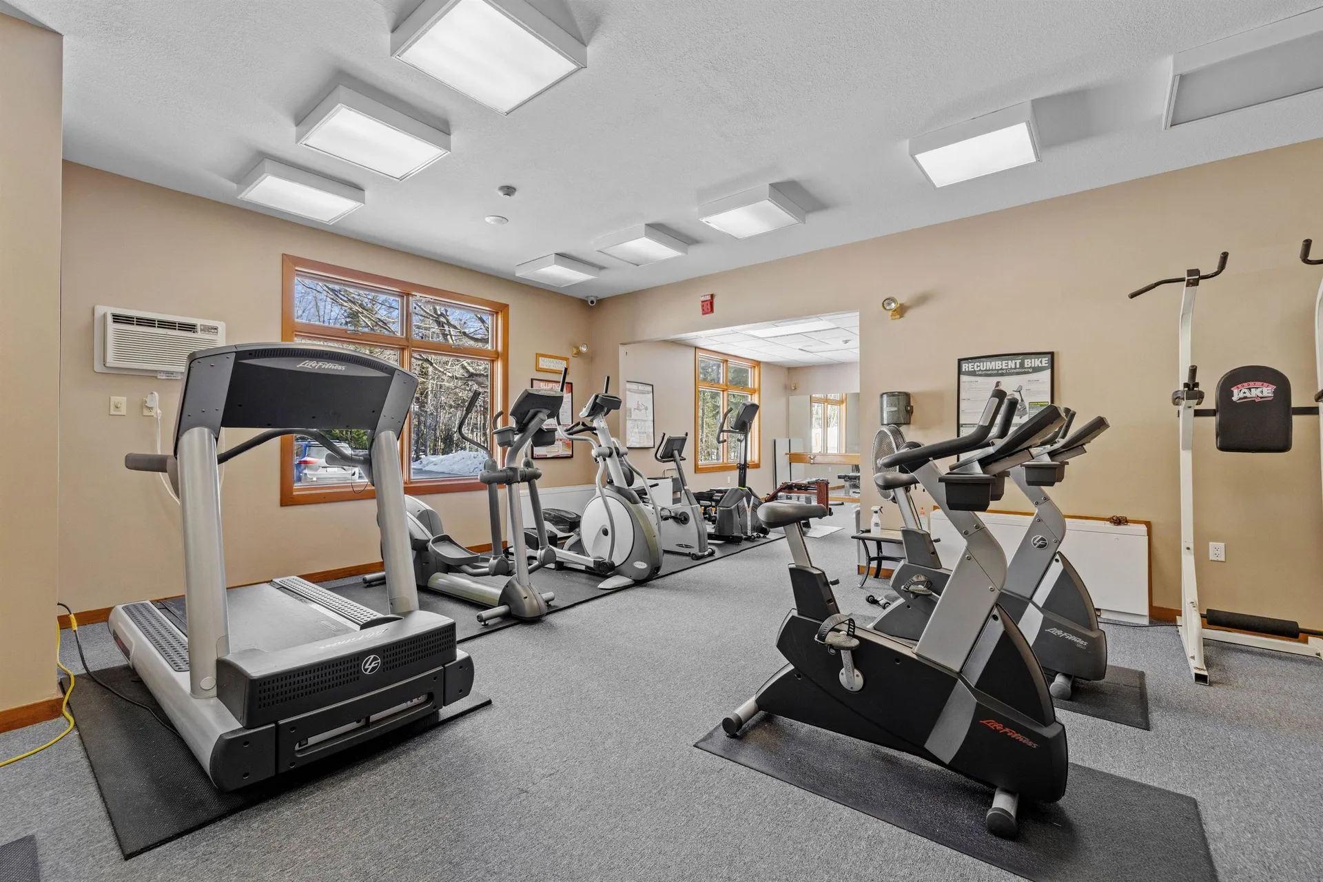 18 Woodsview Lane Lincoln NH 03251