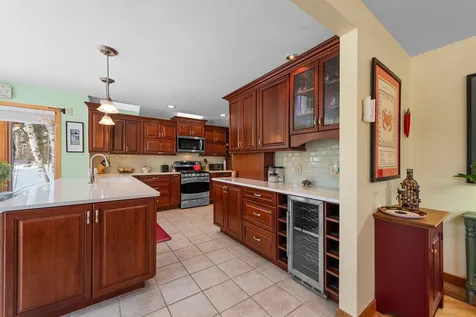 41 Ledgewood Circle Hebron NH 03241