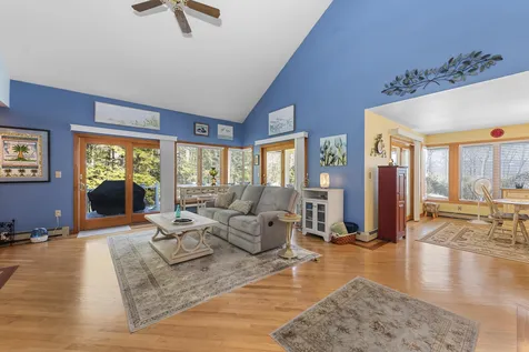 41 Ledgewood Circle Hebron NH 03241