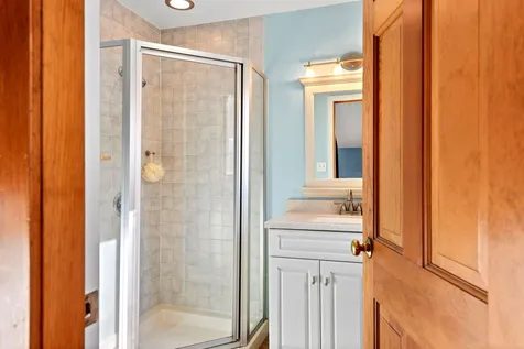 41 Ledgewood Circle Hebron NH 03241