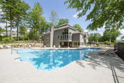 41 Ledgewood Circle Hebron NH 03241
