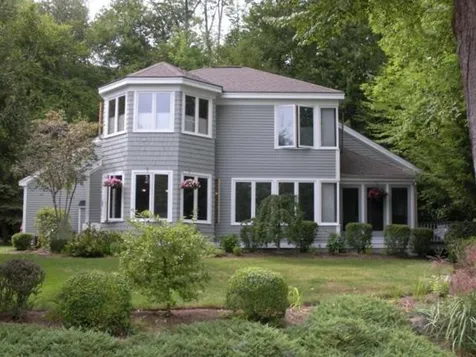 41 Ledgewood Circle Hebron NH 03241