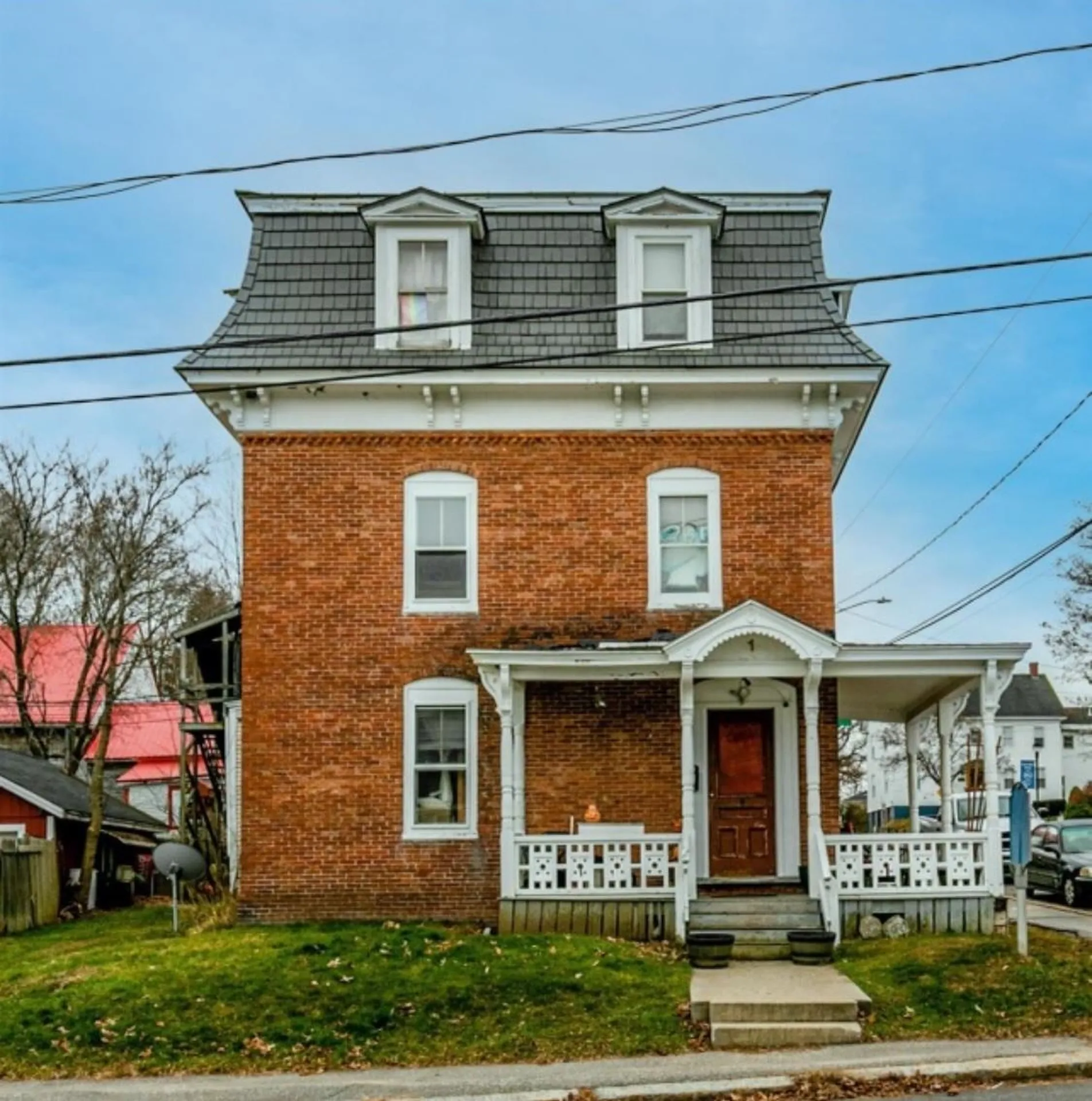 1 Cram Avenue Pittsfield NH 03263