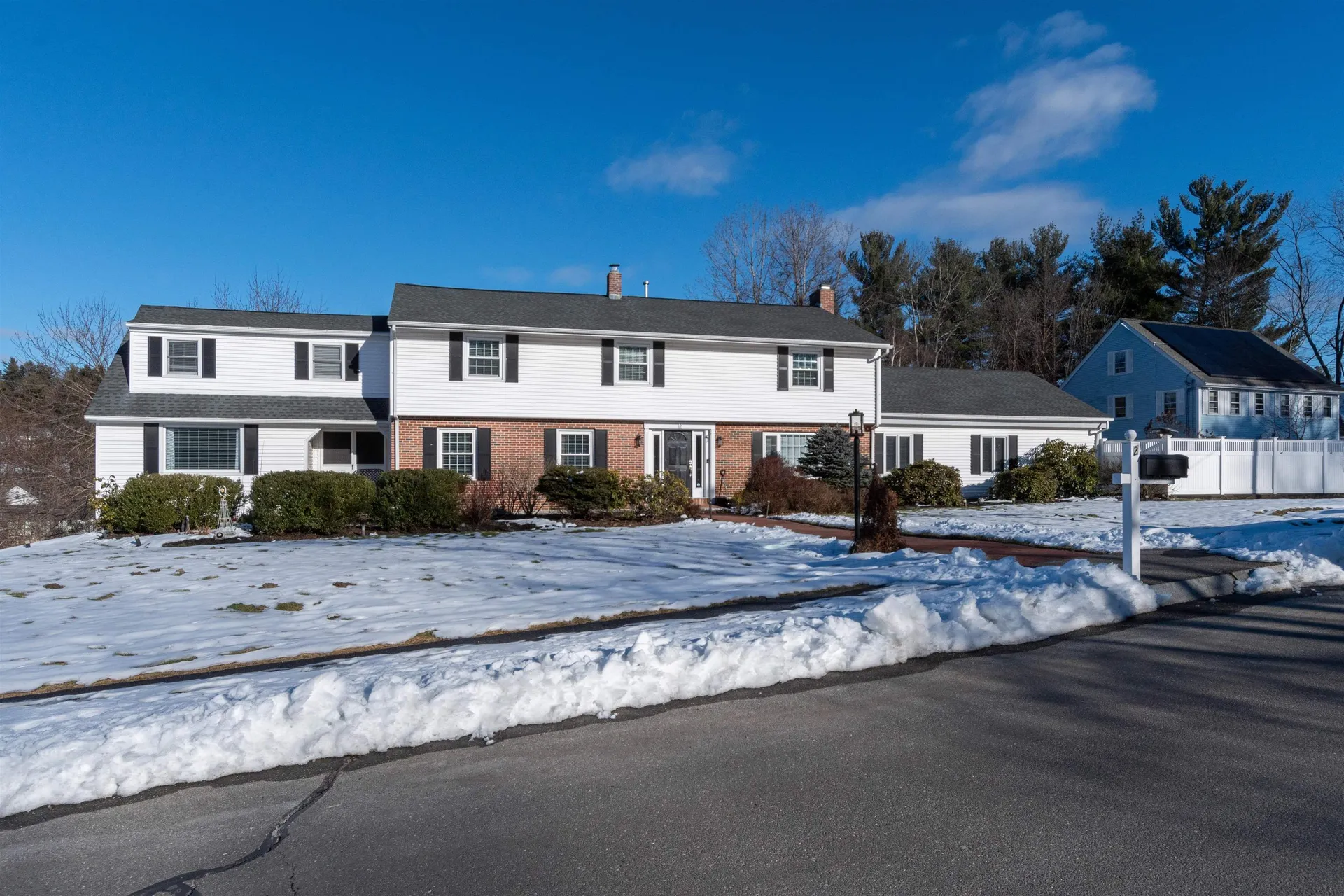 2 Rosecliff Drive Nashua NH 03062