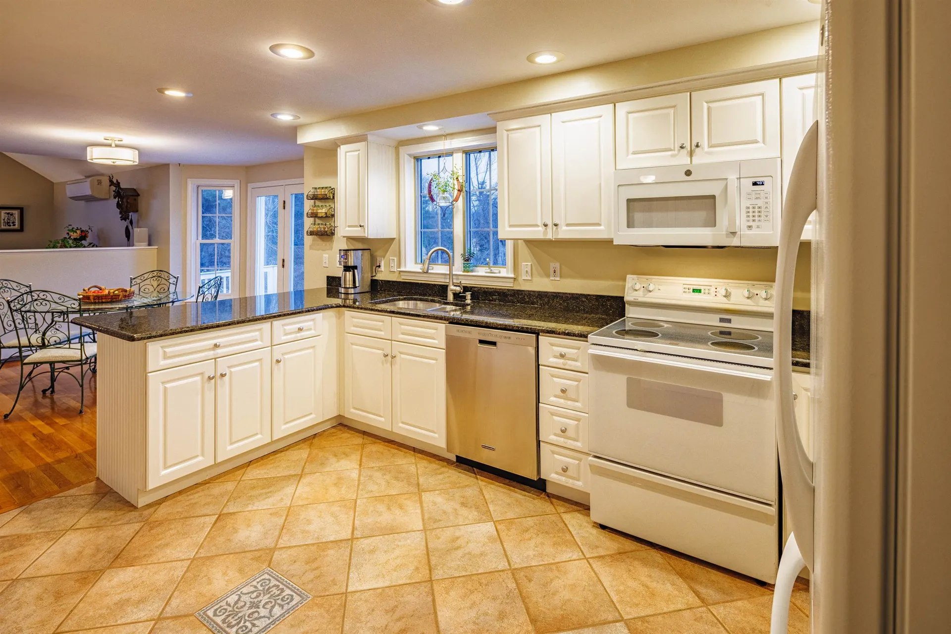 23 Baldwin Way Dover NH 03820