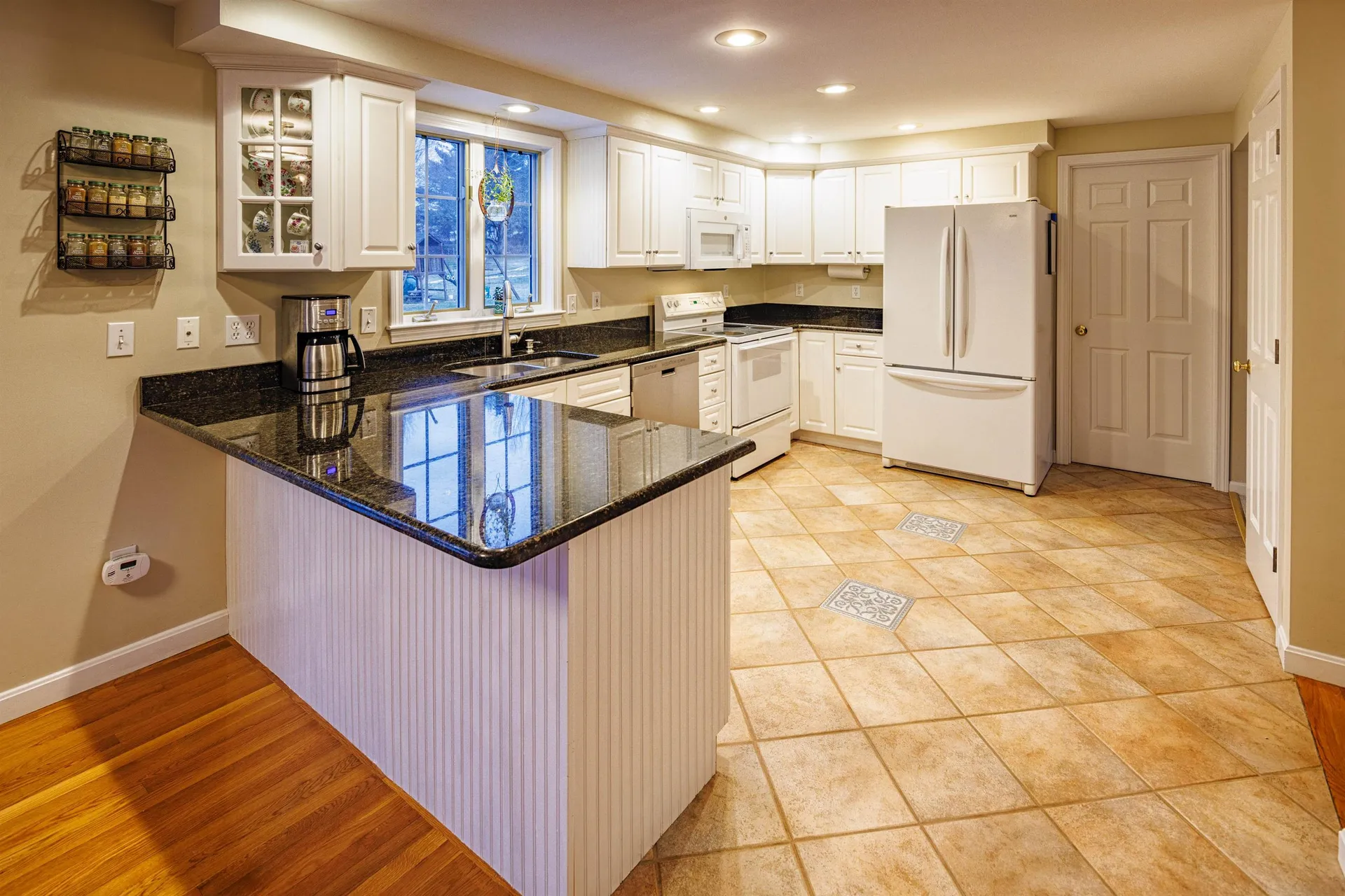 23 Baldwin Way Dover NH 03820