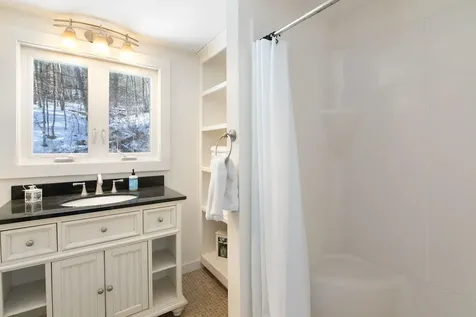 25 Wiswall Hill Road Newfane VT 05345