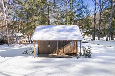 25 Wiswall Hill Road Newfane VT 05345