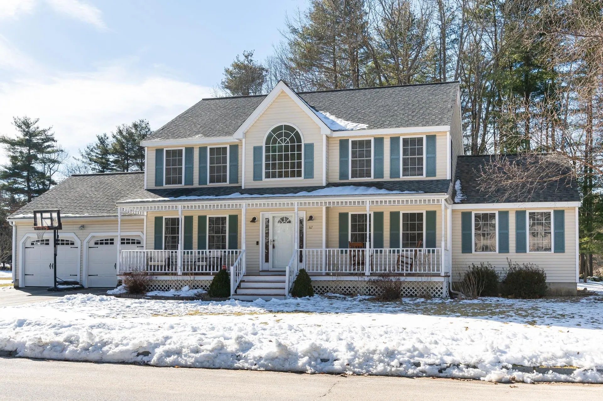 67 Sousa Boulevard Hudson NH 03051