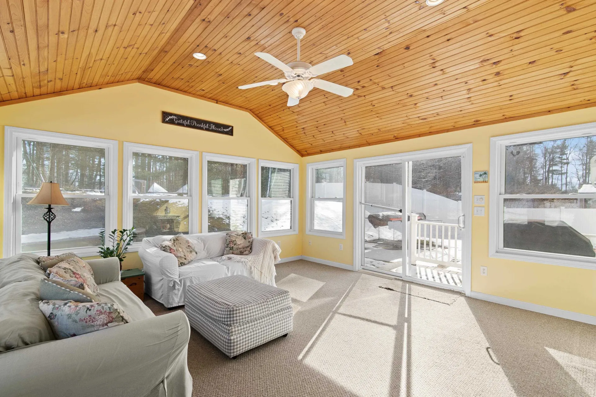 4 Sutherland Drive Hudson NH 03051