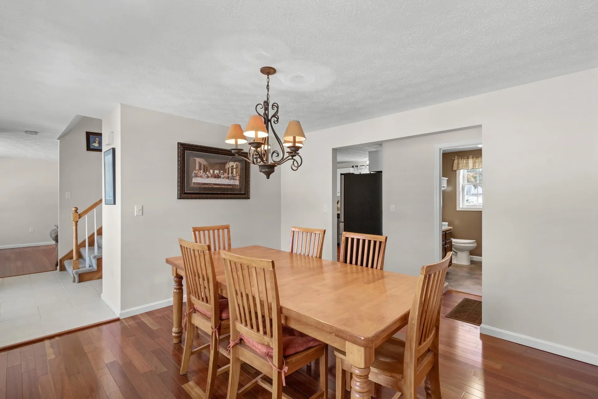 4 Sutherland Drive Hudson NH 03051